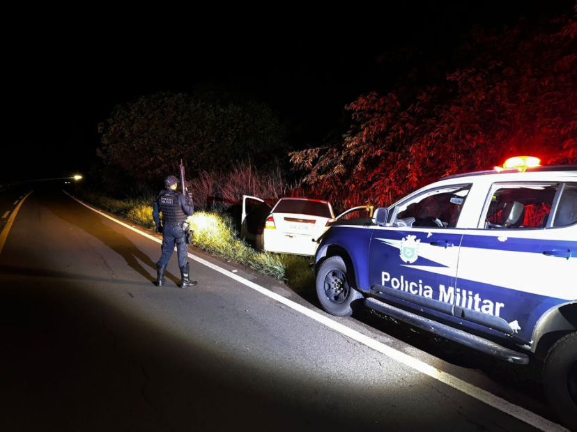  O veículo foi localizado na BR-158 próximo ao KM 317. (Foto: Divulgação Polícia Militar).