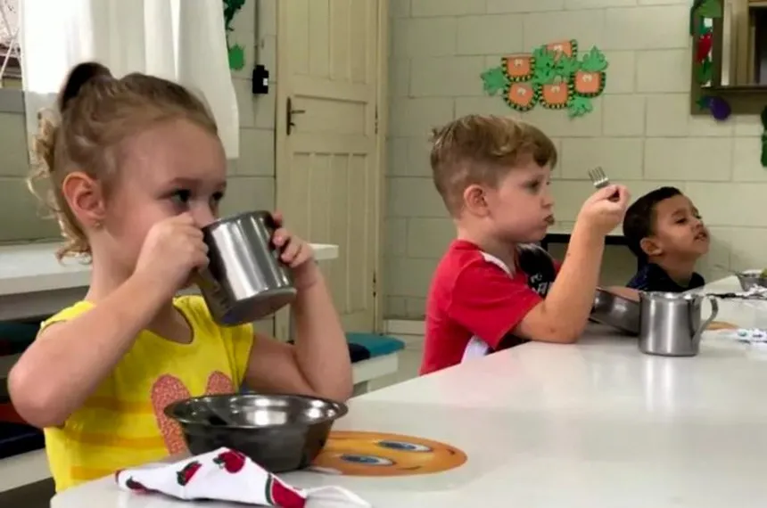 Nova legislação determina que o acompanhamento nutricional de pessoas com autismo seja feito por profissionais habilitados e com base em diretrizes clínicas oficiais. (Imagem: Divulgação/Câmara de Jaraguá do Sul)