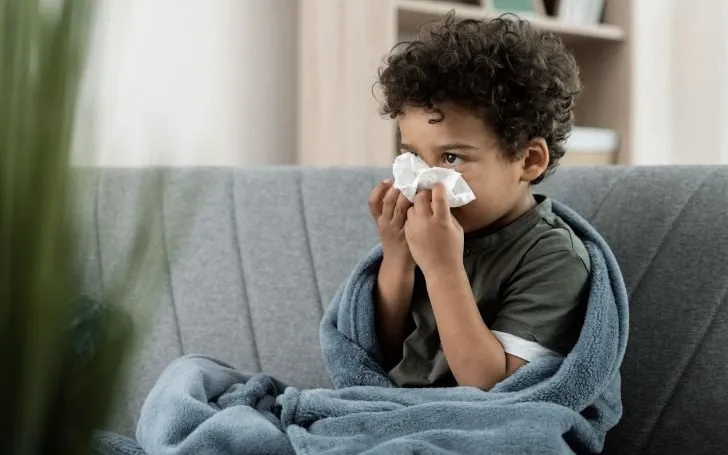 Com baixa cobertura vacinal, Três Lagoas registra aumento de casos de síndrome respiratória e reforça ações de imunização para evitar colapso no sistema de saúde.