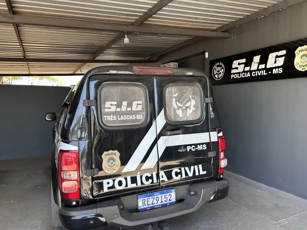 Suspeito de tentar matar homem por ciúmes foi localizado e preso pela Polícia Civil de Três Lagoas após fugir do estado de Alagoas. (Imagem: Divulgação/PCMS)