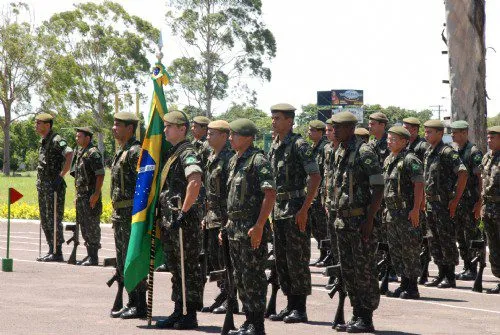 Junta de Serviço Militar de Três Lagoas atende jovens que precisam se alistar até 30 de junho. (Foto: Divulgação / Prefeitura de Três Lagoas)