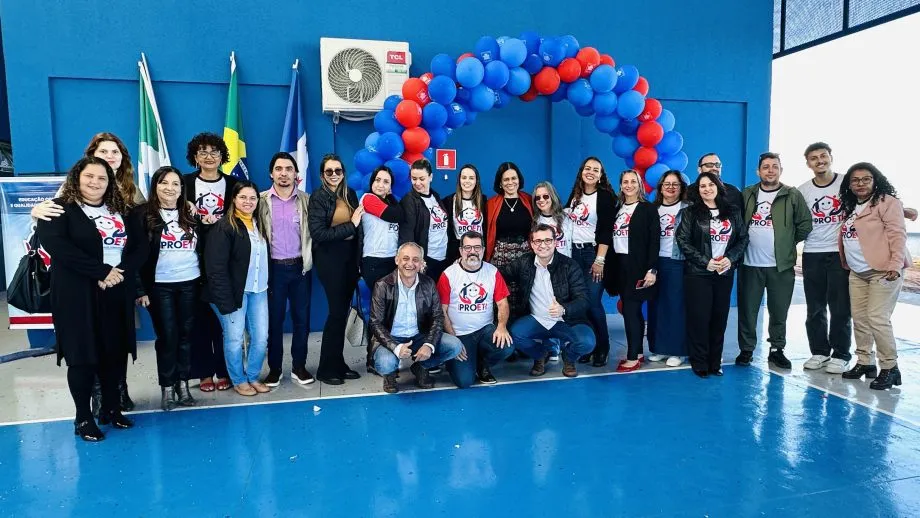 Inauguração das novas salas na Escola Parque São Carlos contou com a presença do prefeito Dr. Cassiano Maia e autoridades municipais (Foto: Divulgação / Prefeitura de Três Lagoas)