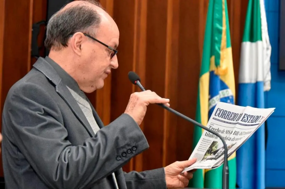 Deputado Junior Mochi citou levantamento da PRF e cobrou responsabilidade da concessionária pela série de mortes na rodovia (Foto: Luciana Nassar / ALEMS)