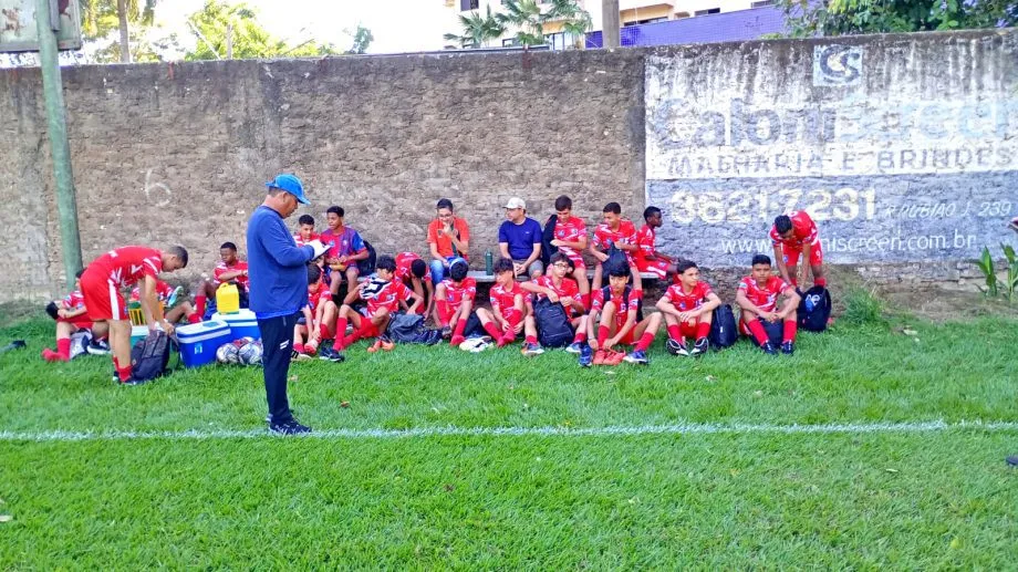 Time sub-16 de Três Lagoas avança com força na Copa AME e busca vaga na decisão (Foto: Divulgação / SEJUVEL)