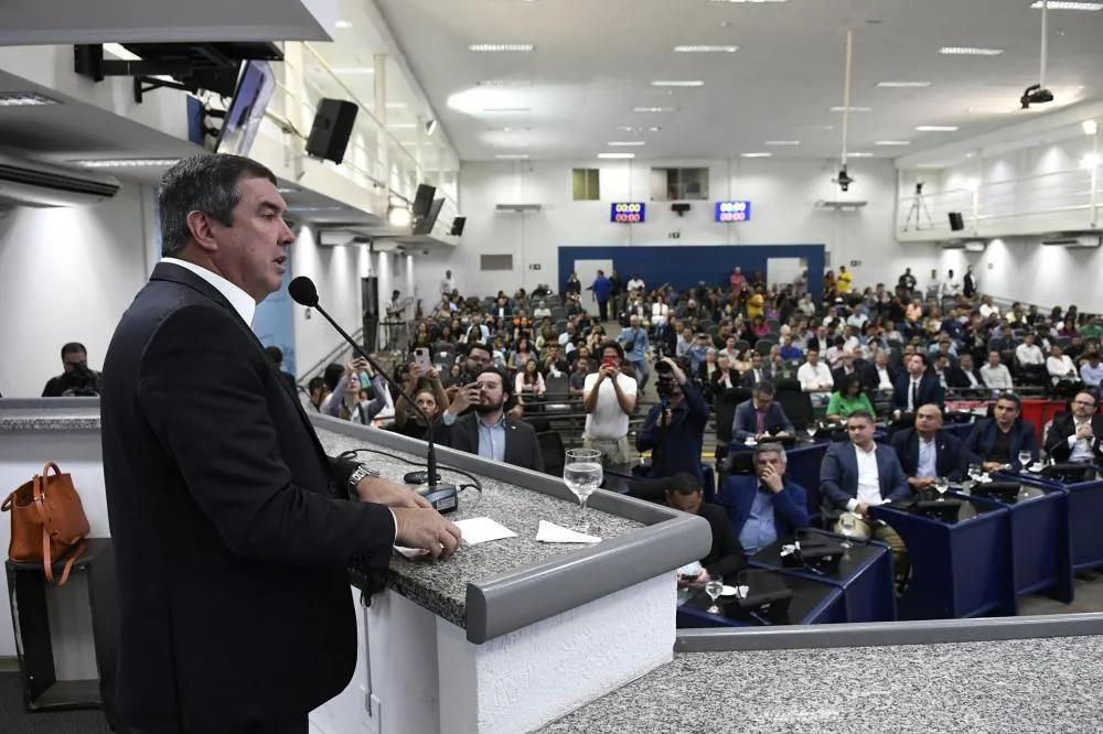 Fórum discute estratégias para o desenvolvimento do Brasil até 2050, com participação de autoridades e sociedade (Foto: Bruno Rezende / Governo de MS)