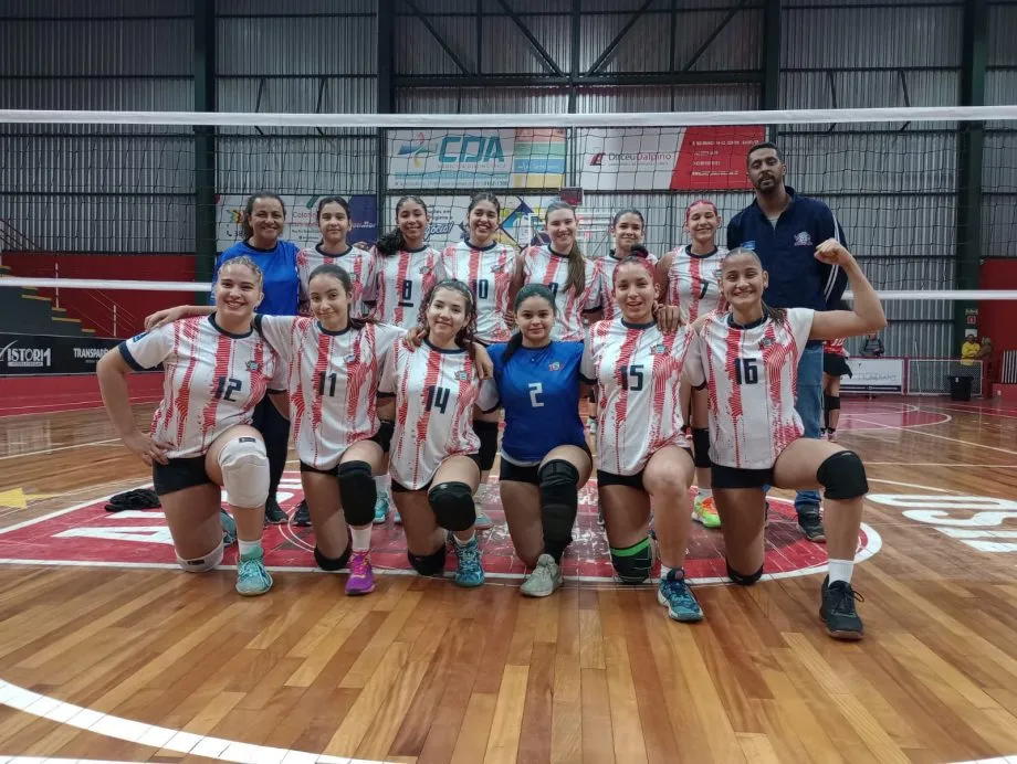 Seleção três-lagoense sub-16 fez bonito em Bauru e ficou com o segundo lugar da competição (Foto - Prefeitura de Três Lagoas)