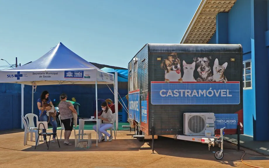 Castramóvel oferece atendimento gratuito a cães e gatos em diferentes regiões da cidade (Foto - Prefeitura de Três Lagoas)