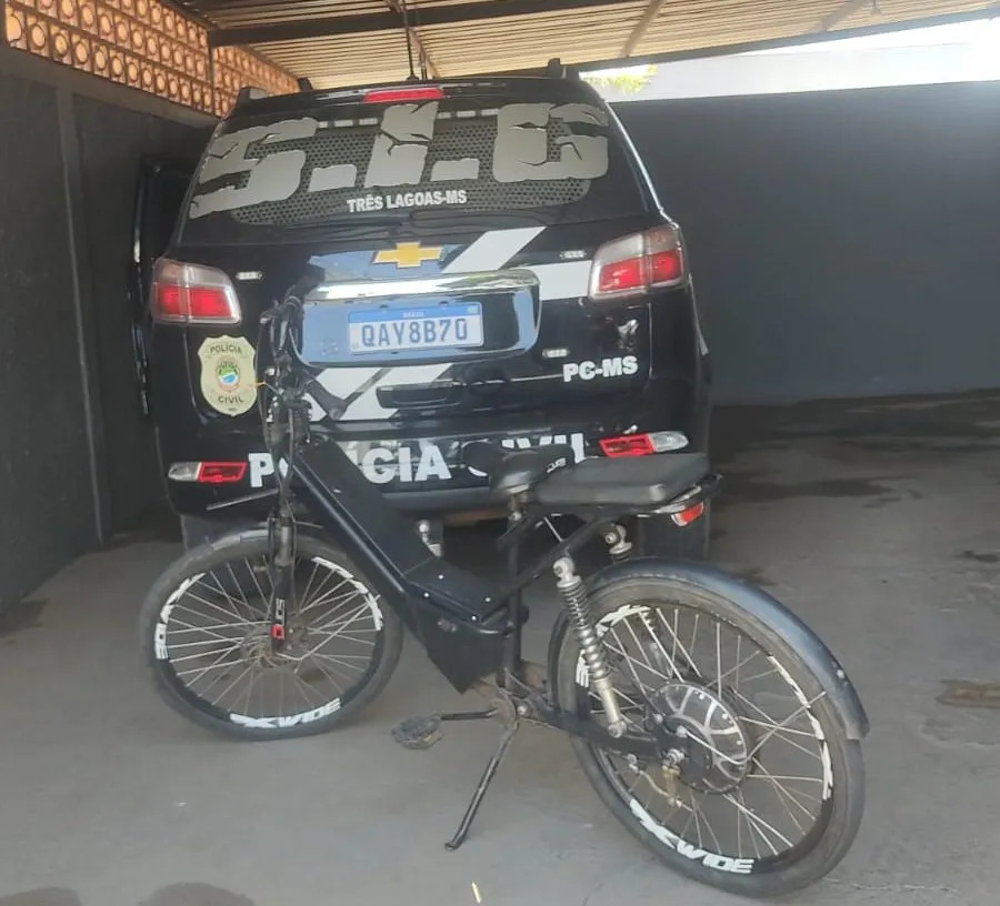 SIG da Polícia Civil de Três Lagoas recuperou bicicleta elétrica furtada e apreendeu crack durante diligências nesta terça-feira (19) (Foto - Polícia Civil)
