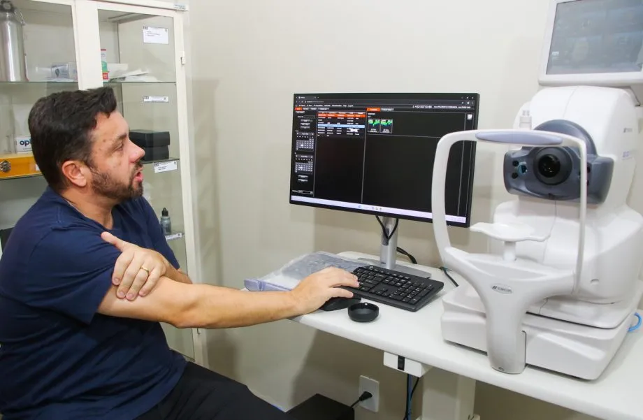 Prefeitura investe em novo equipamento de Tomografia de Coerência Óptica (OCT) para zerar fila de exames oftalmológicos em Três Lagoas (Foto - Prefeitura de Três Lagoas)
