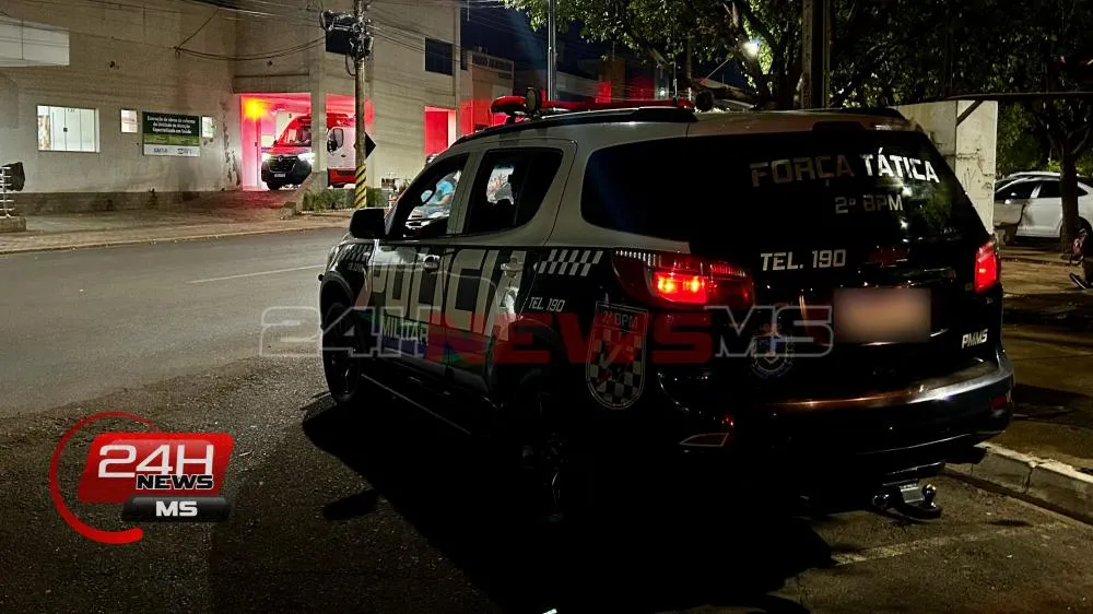 Polícia Militar realiza buscas pelos criminosos que balearam três pessoas nos bairros Guanabara e Carioca em Três Lagoas (Foto - Eliton Chaves / 24h News MS)