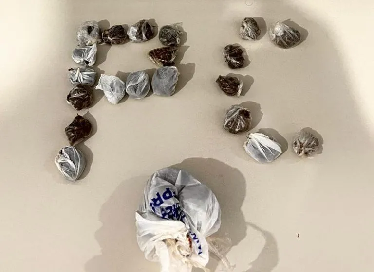 Adolescente de 15 anos é flagrado pela SIG com porções de maconha em Três Lagoas