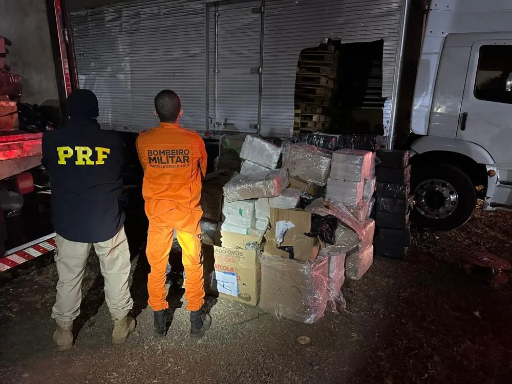 PRF apreendeu mais de 2,5 toneladas de maconha, além de armas e munições, em Campo Grande (Foto - PRF)