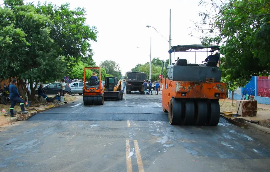 Prefeitura de Três Lagoas segue construindo faixas elevadas para aumentar a segurança de alunos em frente a escolas e CEIs (Foto – Prefeitura de Três Lagoas)