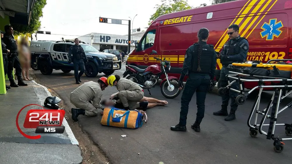 Corpo de Bombeiros socorreu motociclista após queda na avenida Jary Mercante em Três Lagoas (Foto - Eliton Chaves / 24h News MS)