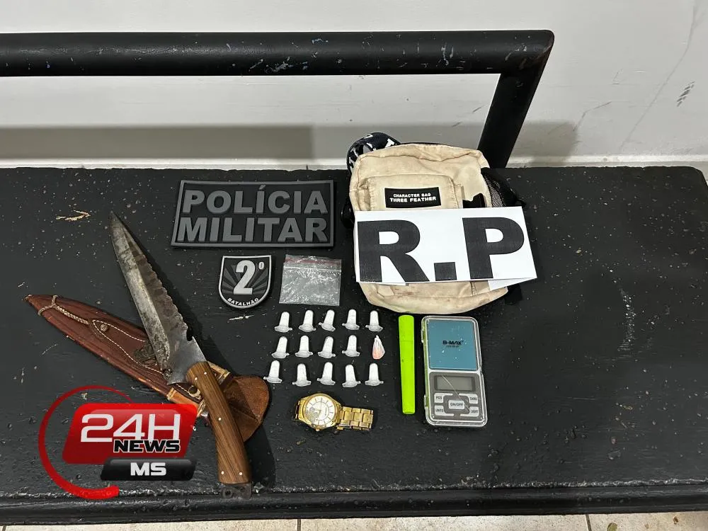 Drogas apreendidas durante a ação da Rádio Patrulha no bairro Vila Piloto (Foto - Eliton Chaves / 24h News MS)