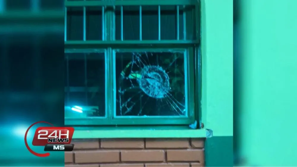 Rádio Patrulha foi acionada após adolescente causar tumulto em escola estadual em Três Lagoas (Foto - 24h News MS)