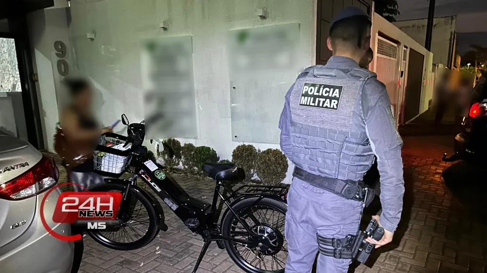 Cabo da PM de SP impede roubo de bicicleta elétrica em Três Lagoas e detém adolescentes armados com faca (Foto: 24H News MS)