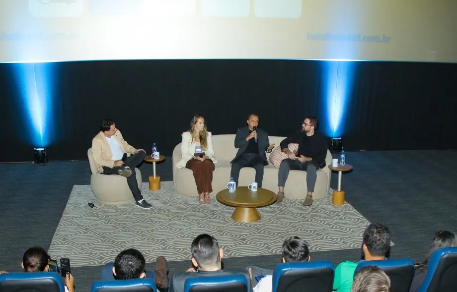 Secretário Marco Gomes Júnior representou o prefeito Cassiano Maia no evento Be Talks, destacando a força do setor de celulose em Três Lagoas (Foto Prefeitura de Três Lagoas)