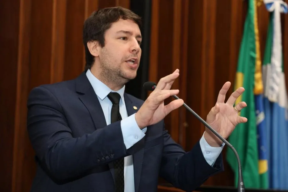 Deputado traz à sessão plenária desta terça-feira denúncia sobre a Cassems