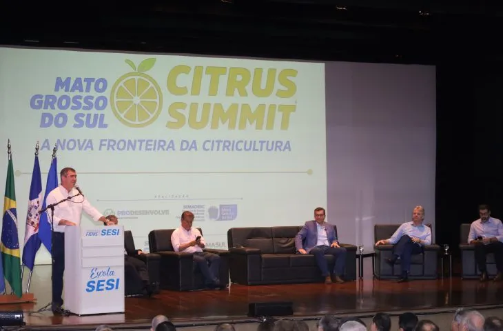 Governador Eduardo Riedel participa do 1º MS Citrus Summit em Três Lagoas, reforçando expansão estratégica da citricultura no Estado (Foto - Governo de MS)