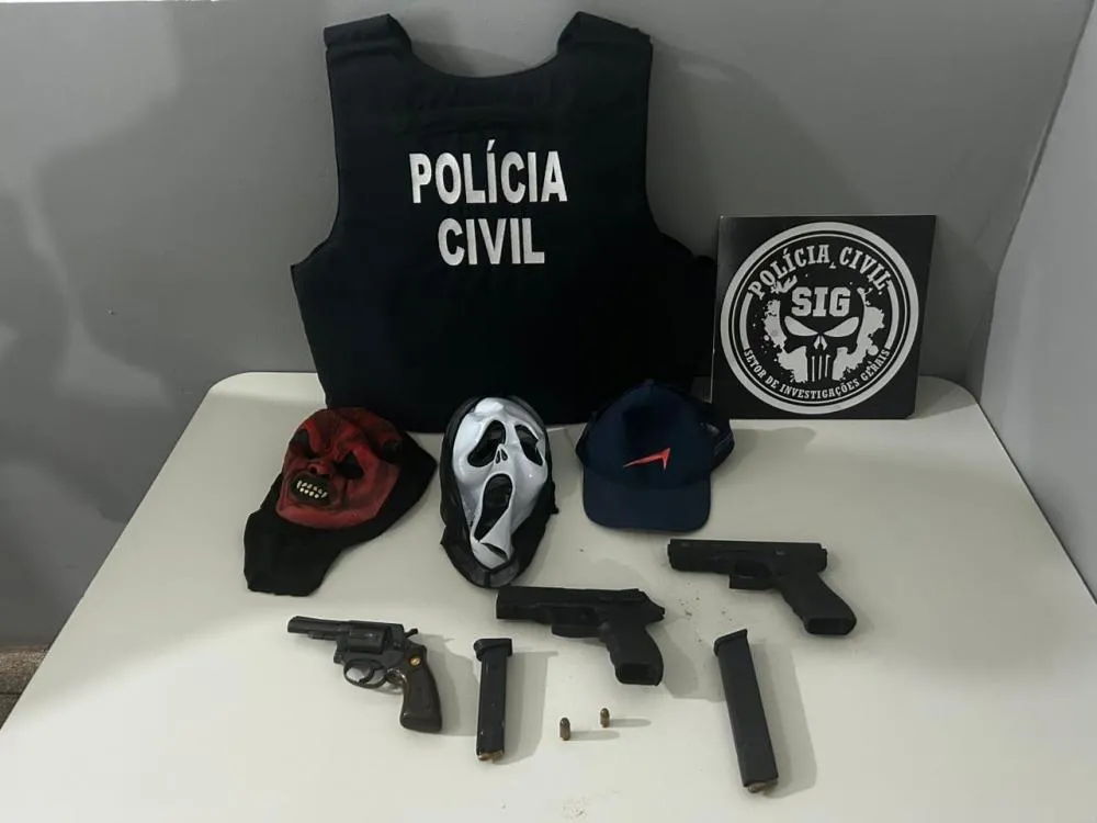 Armas, munições e materiais utilizados no crime foram localizados e apreendidos durante diligências da Polícia Civil em Três Lagoas (Foto - Polícia Civil)