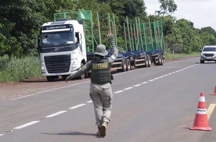 Ação integrada de fiscalização e educação marca a participação do Detran-MS e da Polícia Militar Rodoviária Estadual na Operação Rodovida (Foto - Governo de MS)
