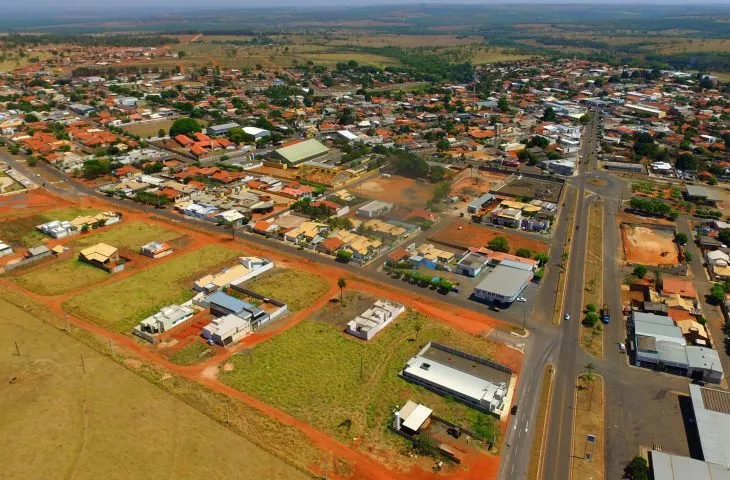 Investimentos estaduais preveem melhorias no pavimento urbano e elaboração do projeto do anel viário de Inocência (Foto - Governo de Mato Grosso do Sul)